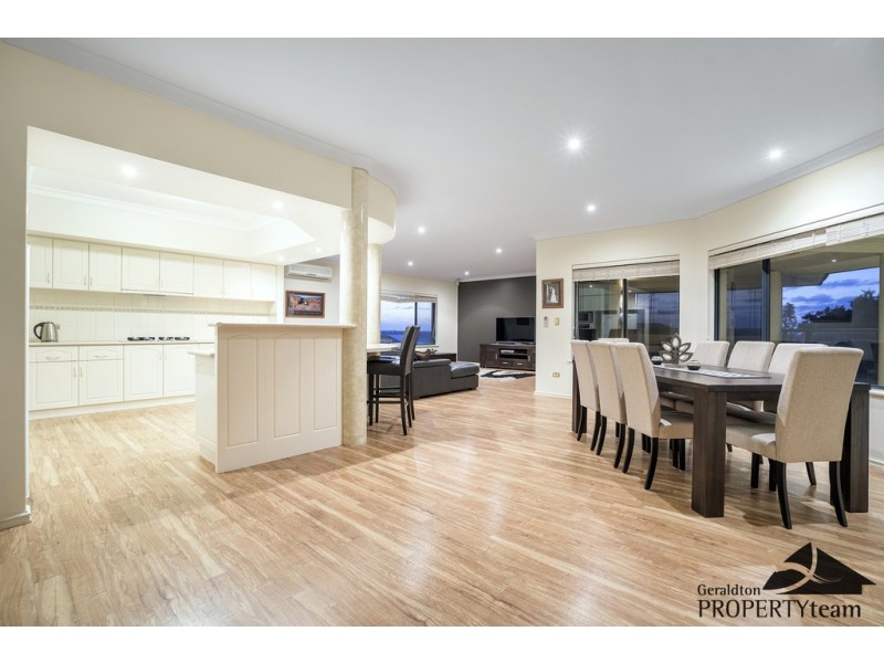 14 Columbus Boulevard, Wandina WA 6530