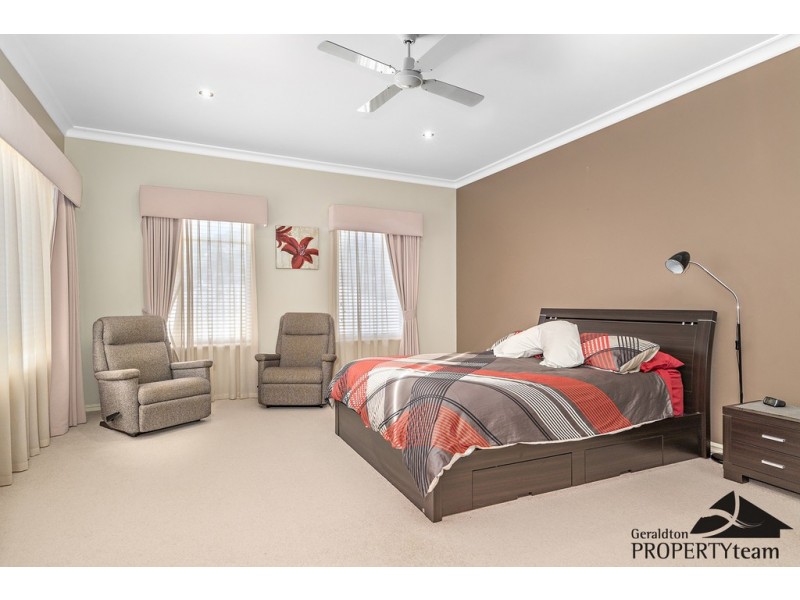 14 Columbus Boulevard, Wandina WA 6530