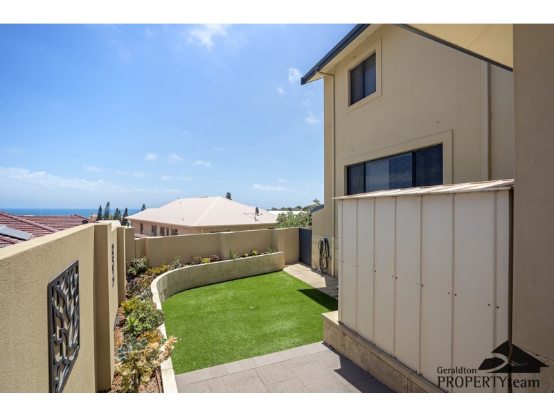 14 Columbus Boulevard, Wandina WA 6530