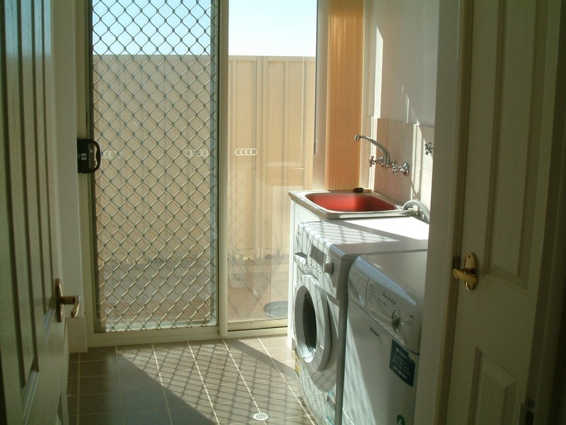 37 Mark Way, Wandina WA 6530