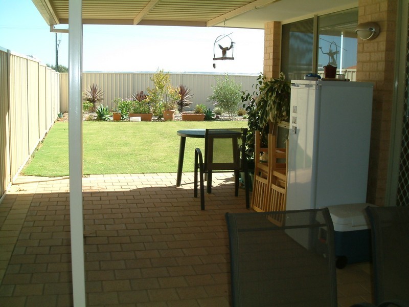 37 Mark Way, Wandina WA 6530