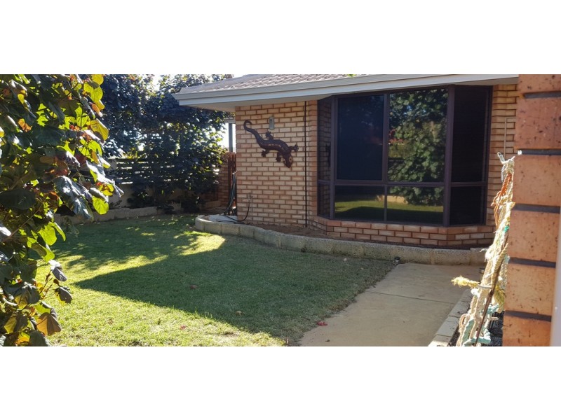 8 Olive Street, Tarcoola Beach WA 6530