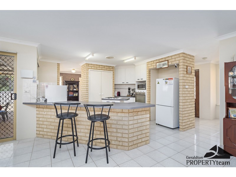 1 Oceanside Drive, Wandina WA 6530