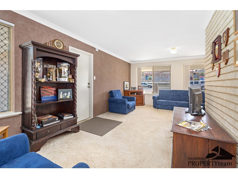 1 Oceanside Drive, Wandina WA 6530