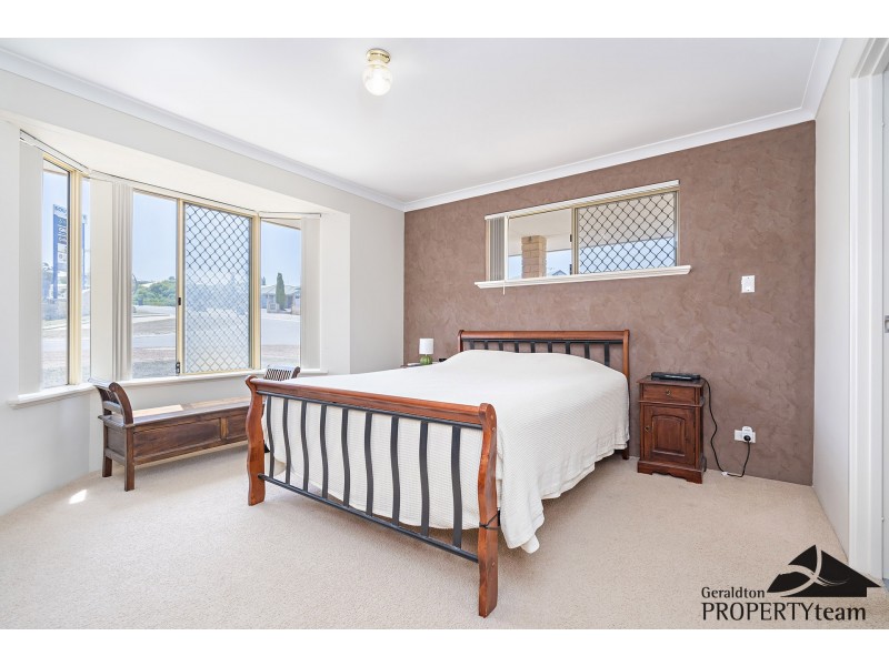 1 Oceanside Drive, Wandina WA 6530