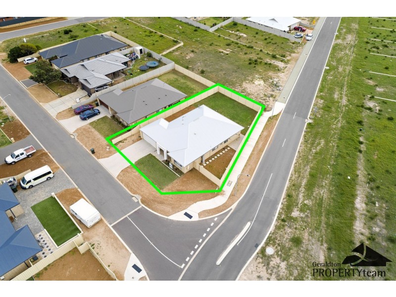 2 Waterwitch Outlook, Wandina WA 6530