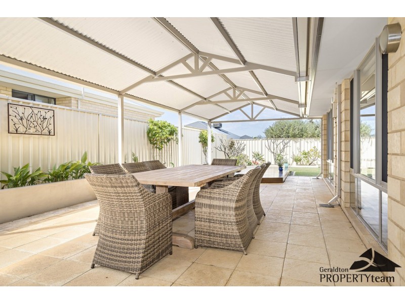 8 Topsail Street, Drummond Cove WA 6532