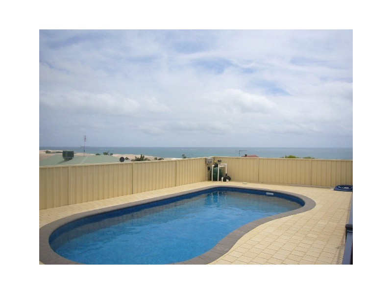 6 Basile Ct, Wandina WA 6530