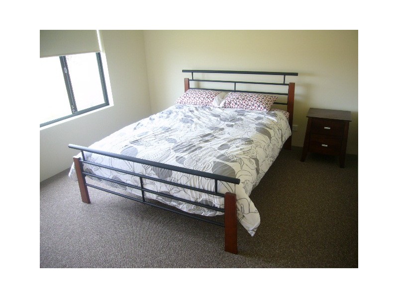 6 Basile Ct, Wandina WA 6530