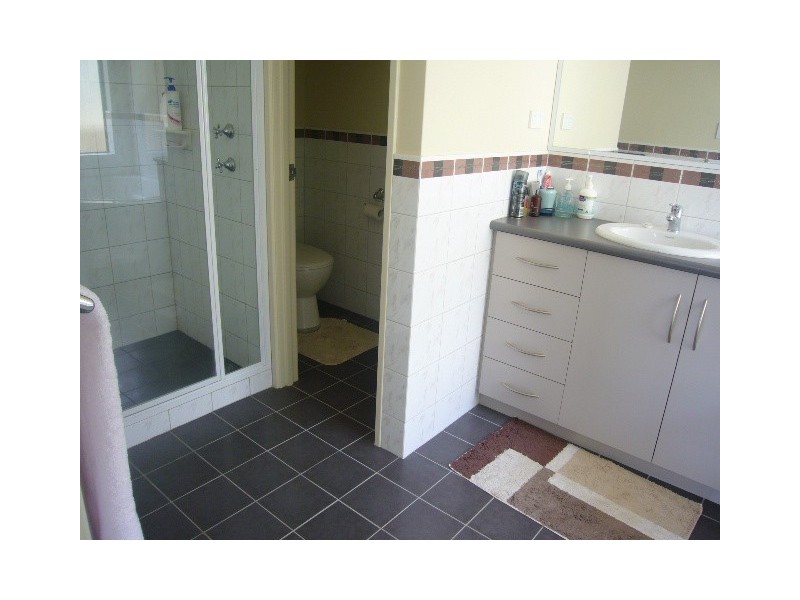 6 Basile Ct, Wandina WA 6530