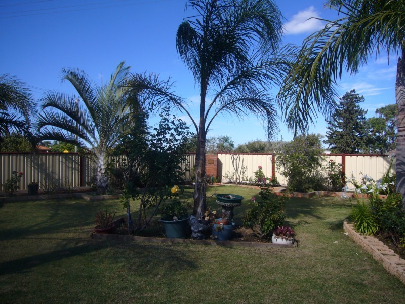 2 Jade Place, Rangeway WA 6530