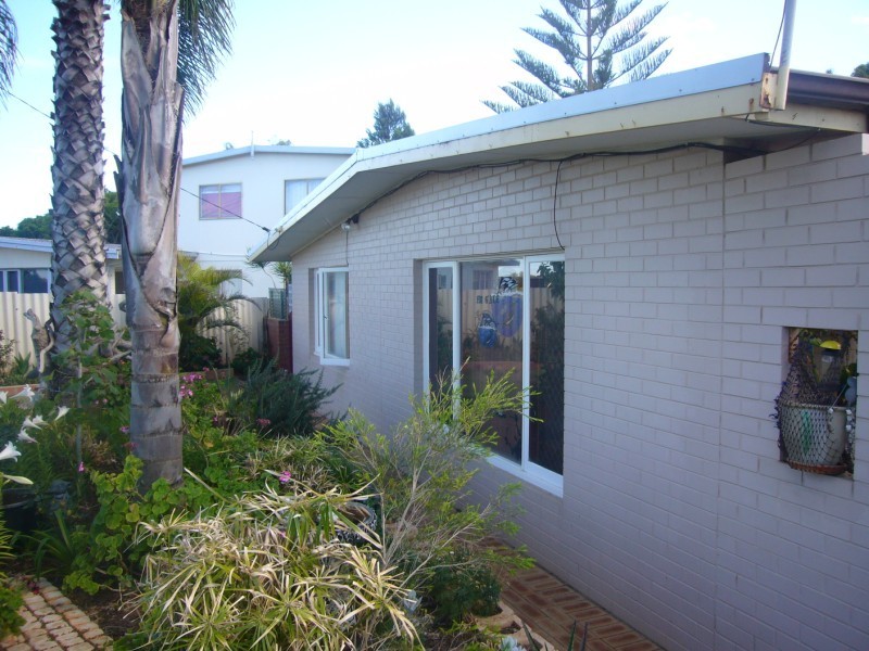 2 Jade Place, Rangeway WA 6530