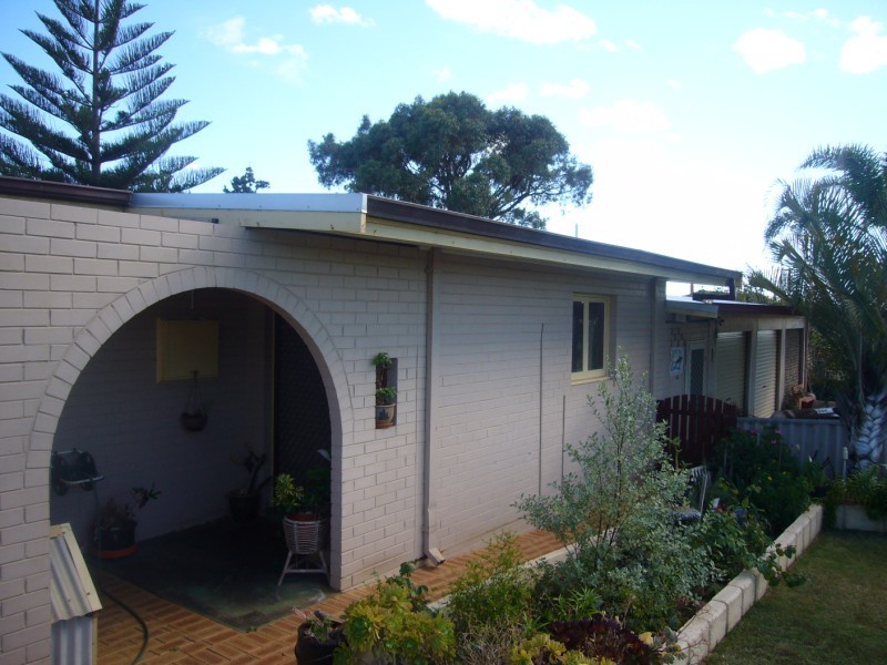 2 Jade Place, Rangeway WA 6530