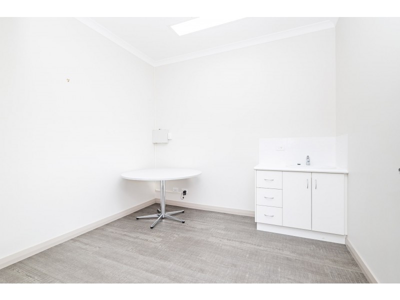 5D Burges Street, West End WA 6530