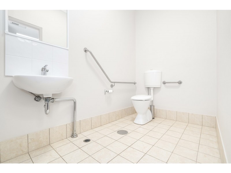 5D Burges Street, West End WA 6530