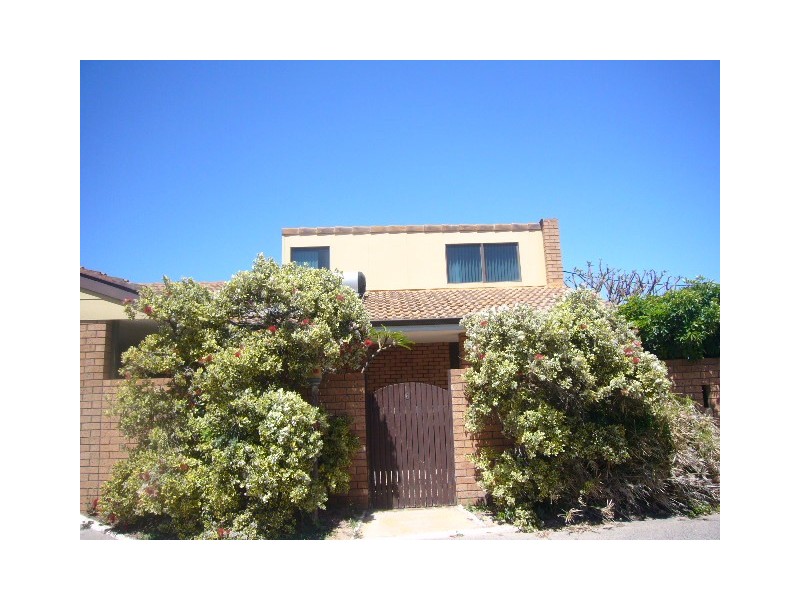 6/3 Sardam Place, Mahomets Flats WA 6530