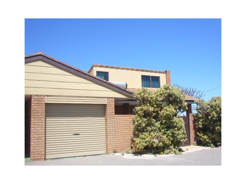6/3 Sardam Place, Mahomets Flats WA 6530