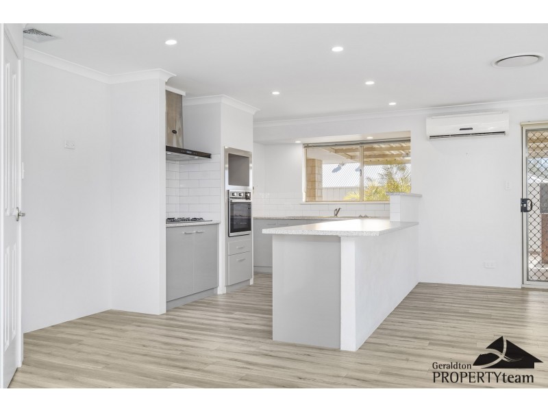 12 Brittania Parade, Wandina WA 6530