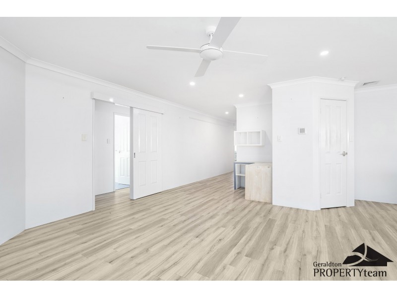 12 Brittania Parade, Wandina WA 6530