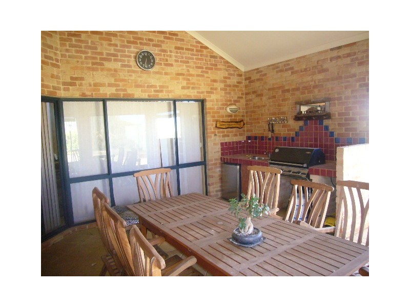 15 Basile Court, Wandina WA 6530