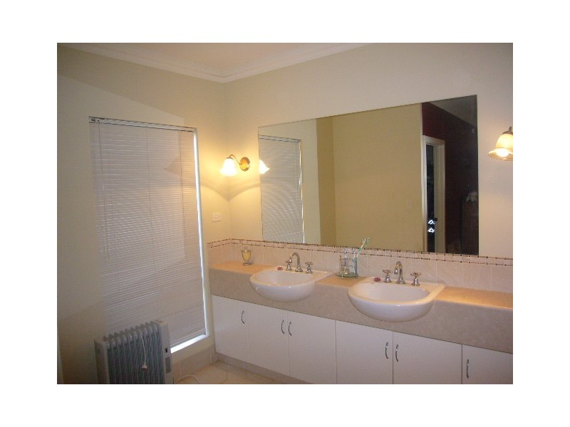 15 Basile Court, Wandina WA 6530