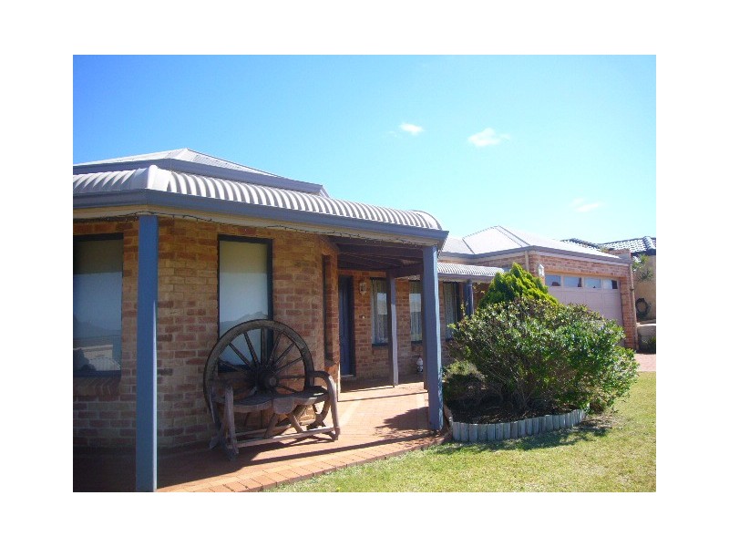 15 Basile Court, Wandina WA 6530