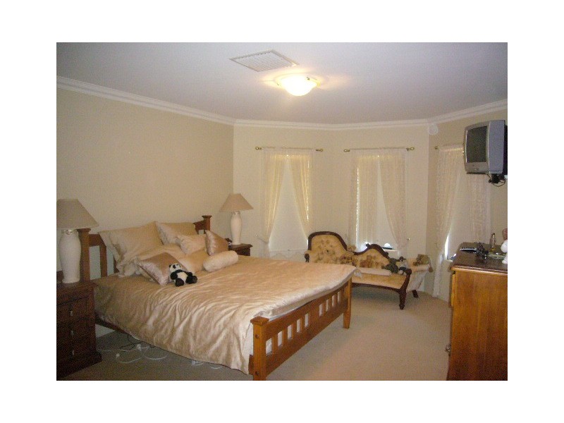 15 Basile Court, Wandina WA 6530