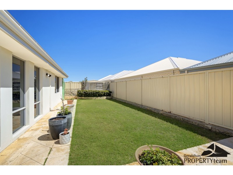 14 Yolanda Edge, Wandina WA 6530