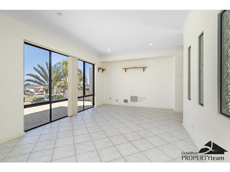 44 Ashton Close, Mount Tarcoola WA 6530