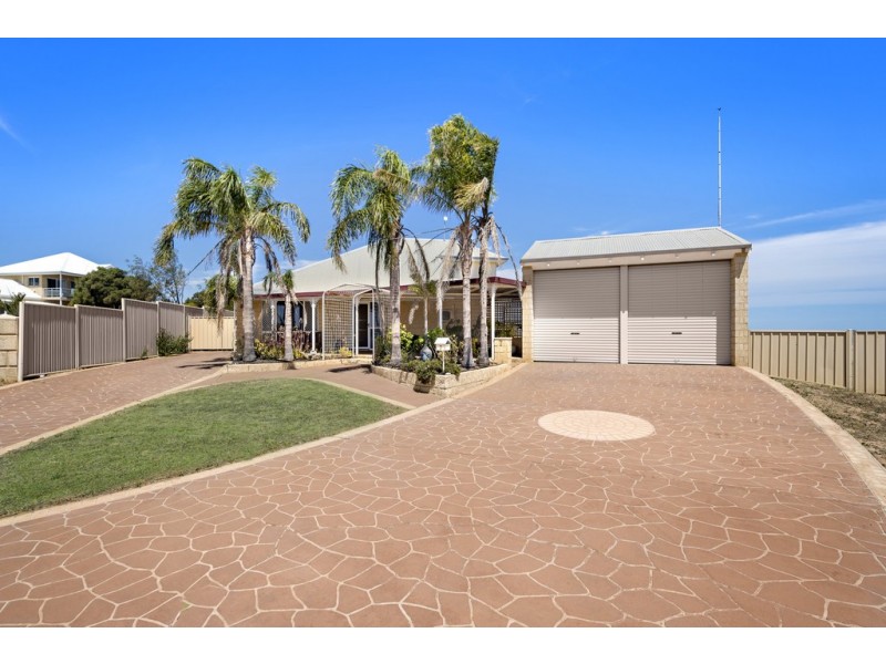 7 Vince Court, Wandina WA 6530