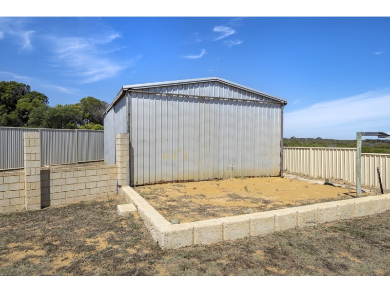 7 Vince Court, Wandina WA 6530