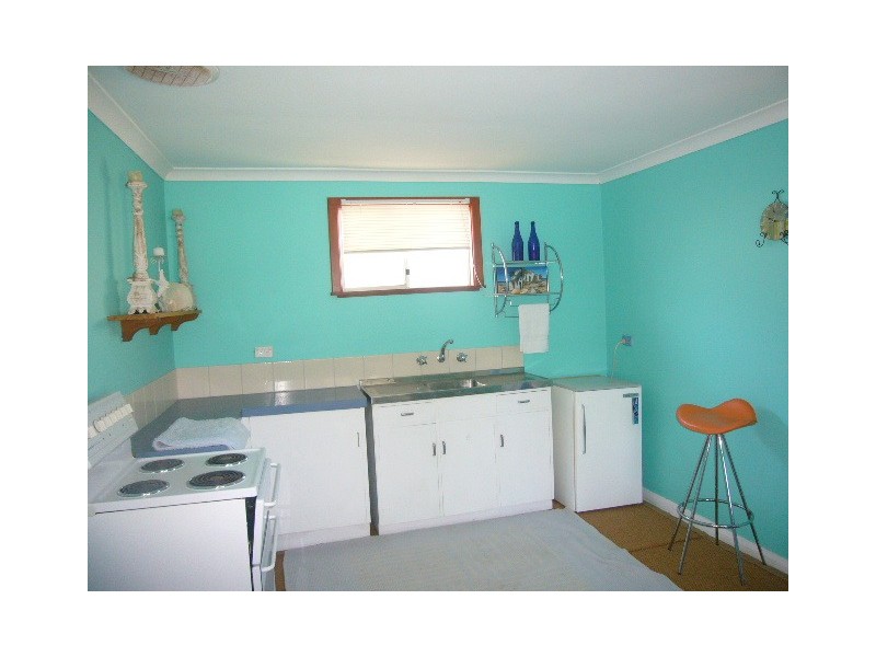 70 Hillview Drive, Drummond Cove WA 6532