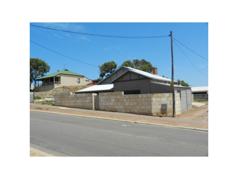 142 Augustus St, Geraldton WA 6530