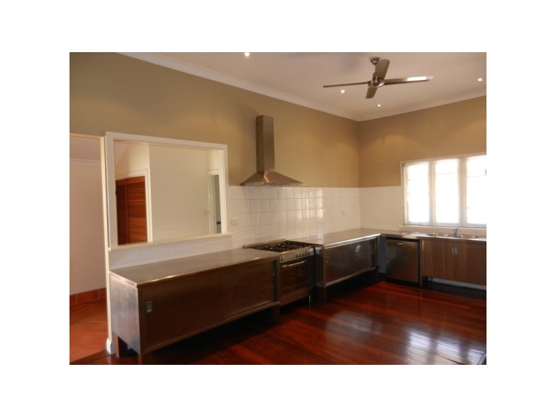 142 Augustus St, Geraldton WA 6530