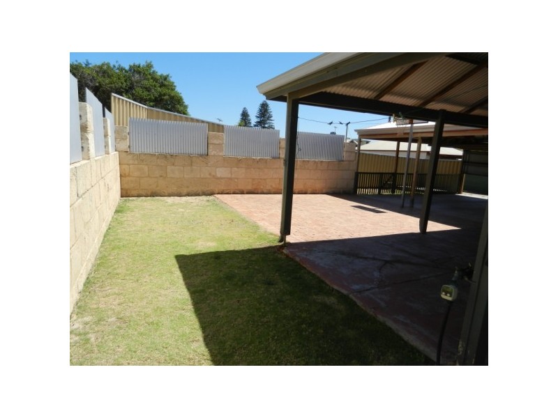 142 Augustus St, Geraldton WA 6530