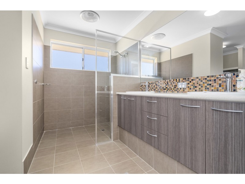 18 Dolbys Drive, Waggrakine WA 6530