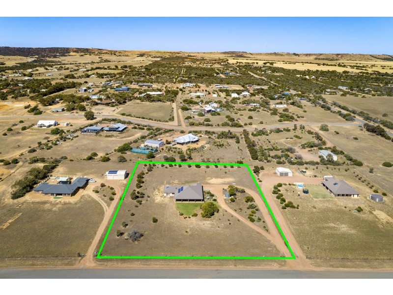 18 Dolbys Drive, Waggrakine WA 6530