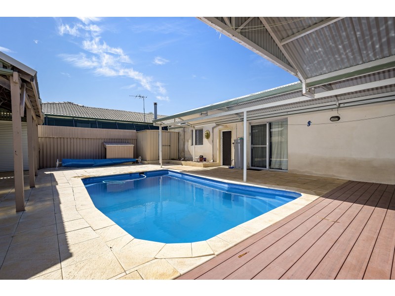 1 Martin Street, Mount Tarcoola WA 6530