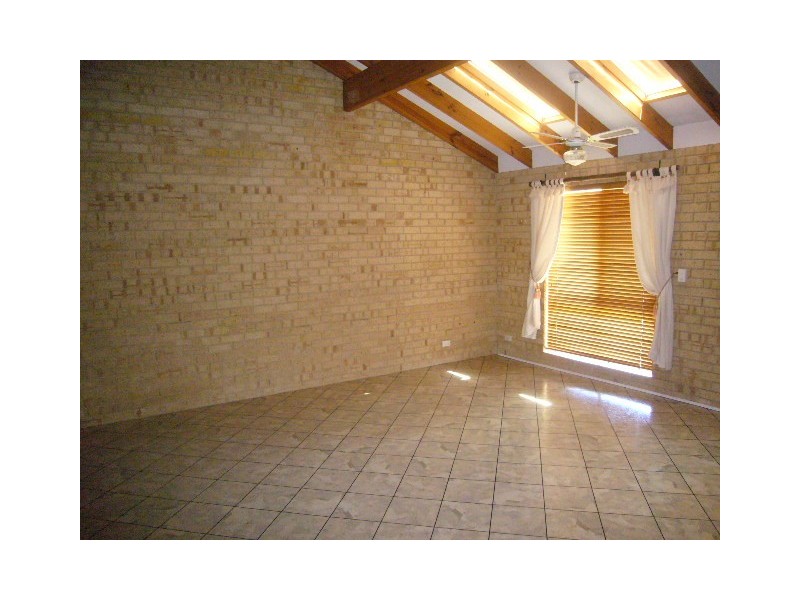 3/11  Hadda Way, Mahomets Flats WA 6530