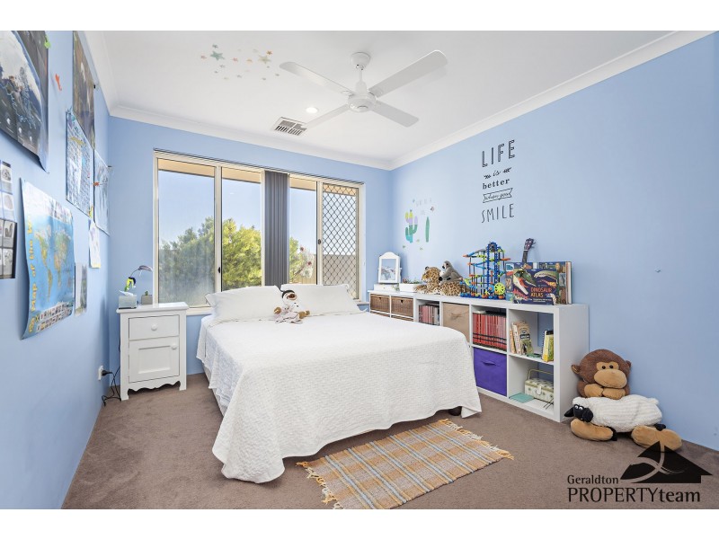 14 Coveside Way, Drummond Cove WA 6532