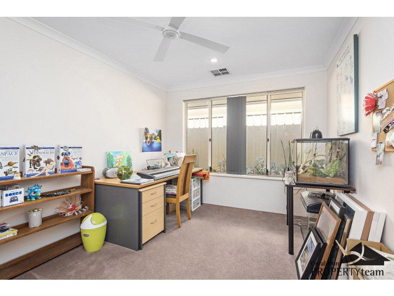 14 Coveside Way, Drummond Cove WA 6532