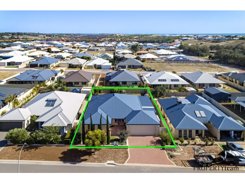 14 Coveside Way, Drummond Cove WA 6532