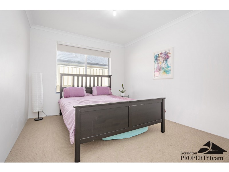 77 Stillwater Avenue, Drummond Cove WA 6532