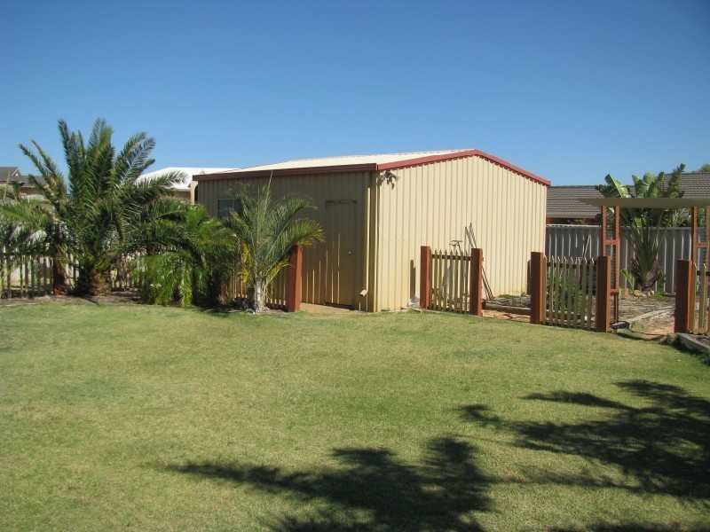 12 Smugglers Pass, Drummond Cove WA 6532