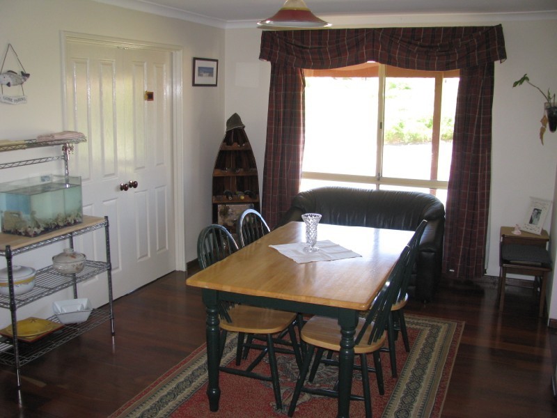 12 Smugglers Pass, Drummond Cove WA 6532