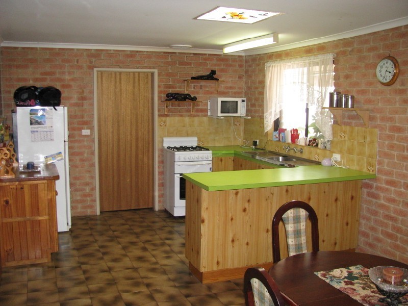 50 Glass Cres, Mahomets Flats WA 6530