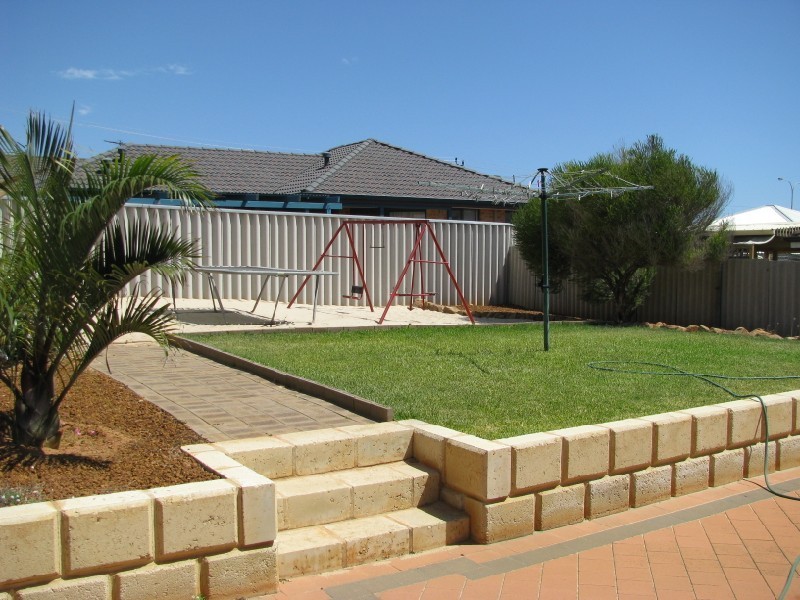 50 Glass Cres, Mahomets Flats WA 6530