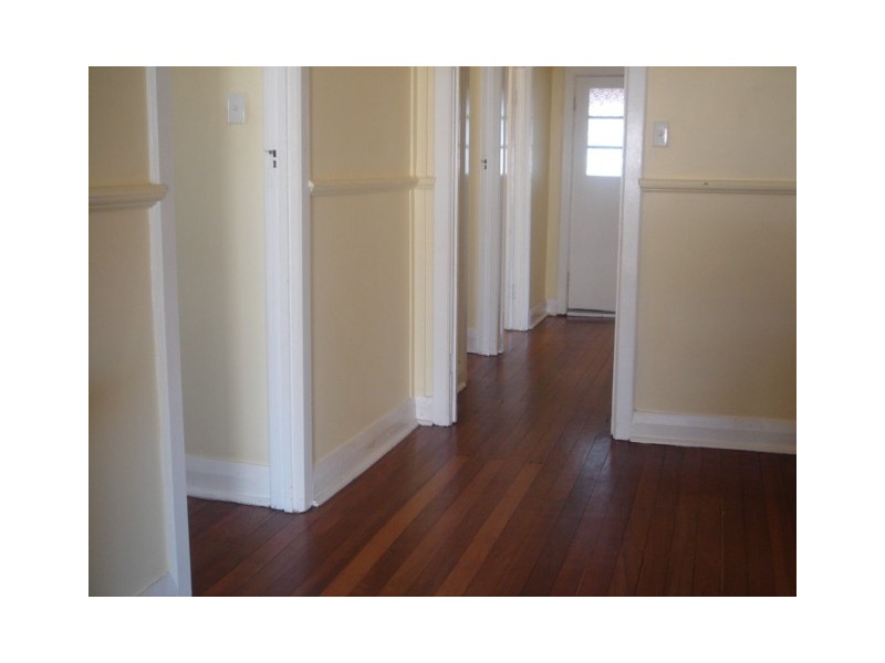 3 Eastern Close, Geraldton WA 6530