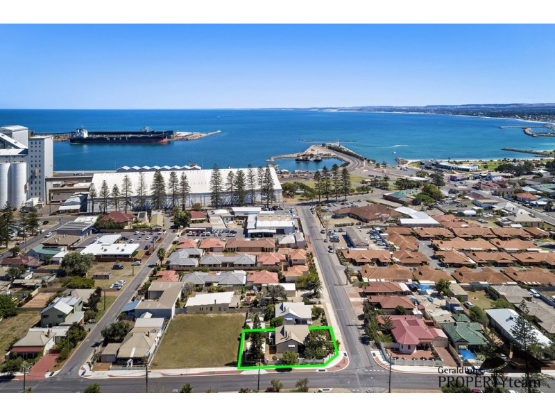 170 Augustus Street, Beachlands WA 6530