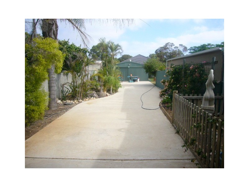 225 Third Street, Wonthella WA 6530